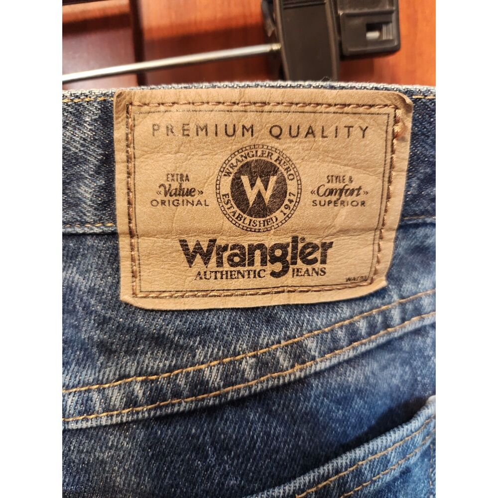 Wrangler Authentic Jeans Relaxed Fit 97601DR Size 40X30 - Picture 4 of 6